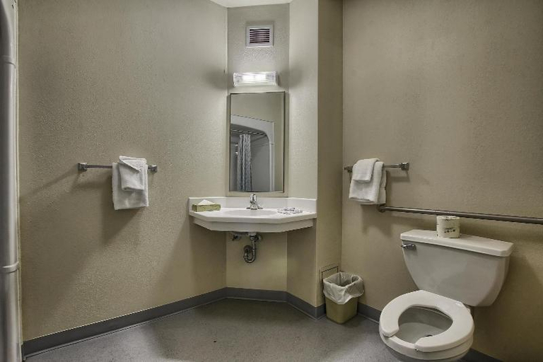 Bathroom 4, Motel 6 London, ON - Ontario, Middlesex