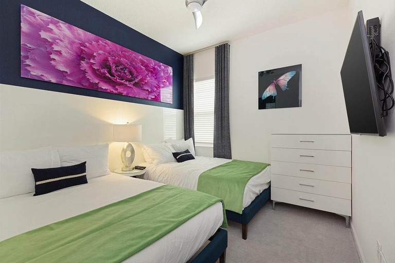 Bedroom 2, Villa Near Parks with Princess BR, Arcade, Theater, Polk