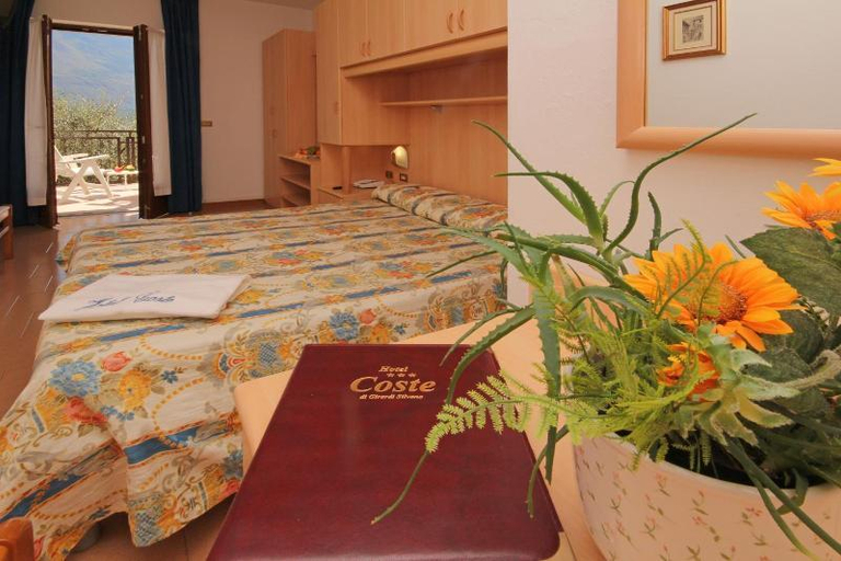 Bedroom 3, Hotel Coste, Brescia