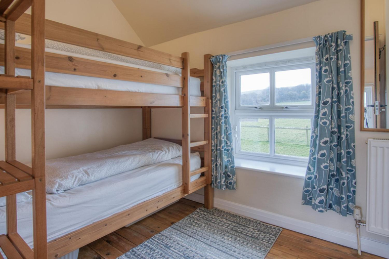 Bedroom 4, Bunk House - 4 Bedroom - Llangennith, Swansea