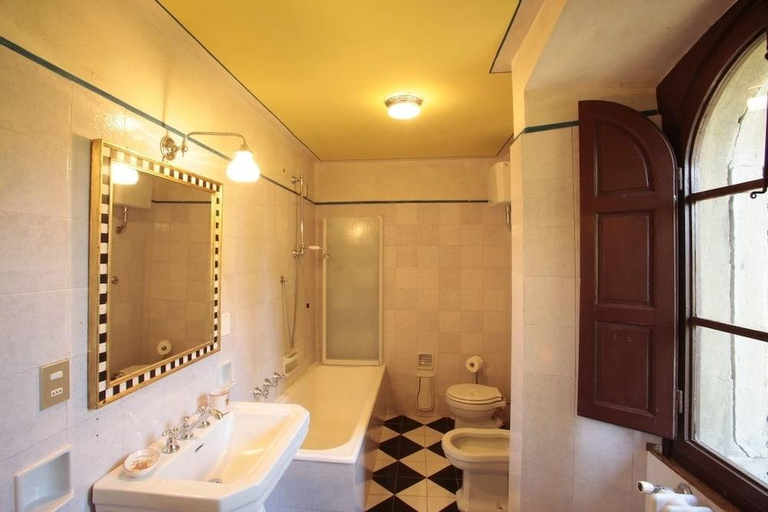 Bathroom 5, Fattoria La Gigliola, Florence