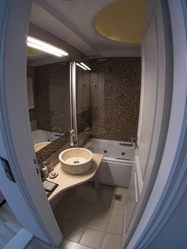 Bathroom 4, Delfini Villas Hotel Santorini, South Aegean