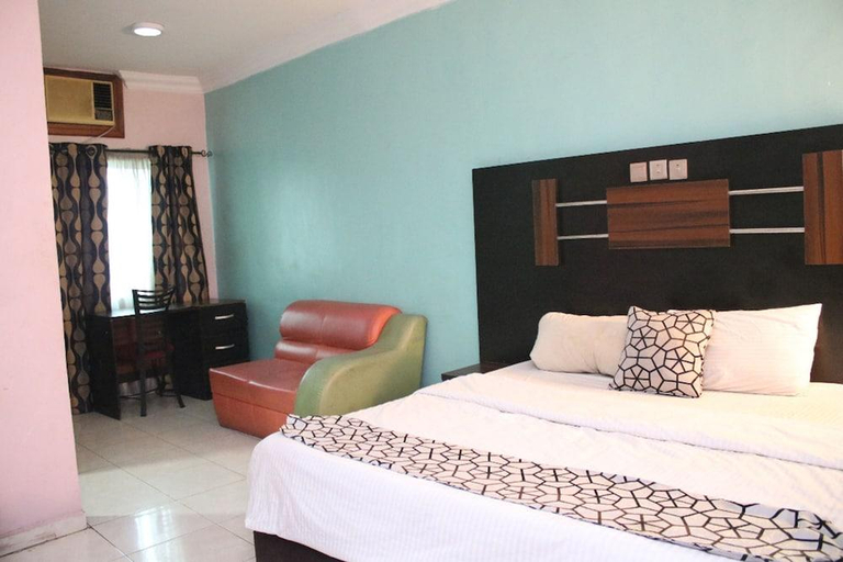 Bedroom, Senators Hotel and Tower, Ikeja