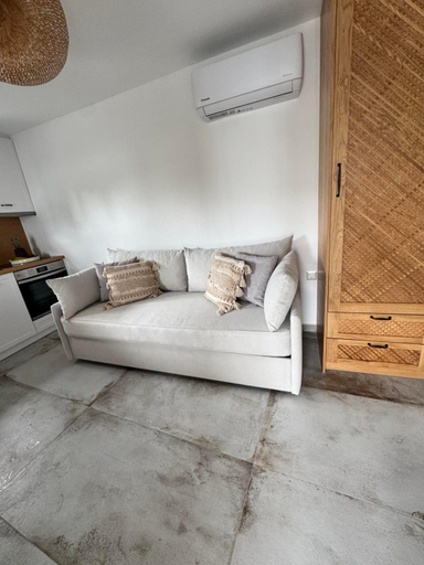4, Byblos Cycladic House, South Aegean