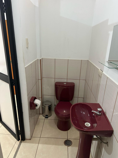 Bathroom 2, ALOJAMIENTO FAMILIAR ORQUIDE@S, San Martín