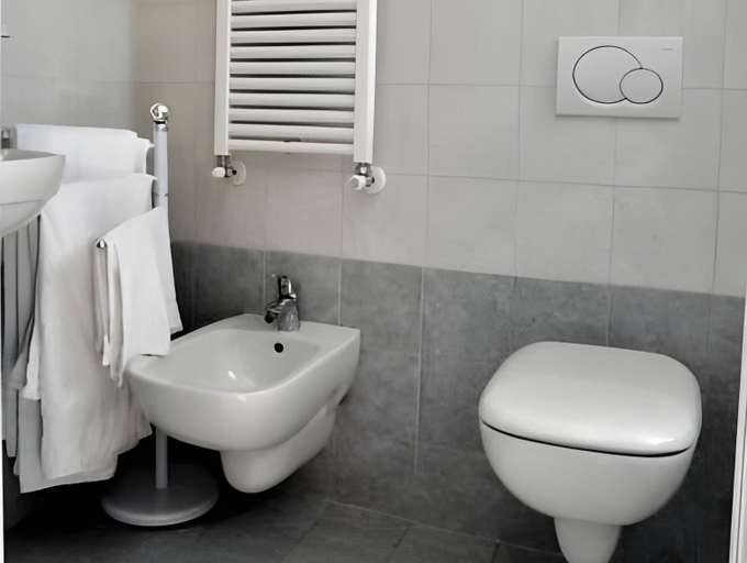 Bathroom 3, Hotel Holiday Beach, Rimini