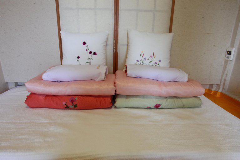 Bedroom 2, Okyeon Jeongsa, Andong