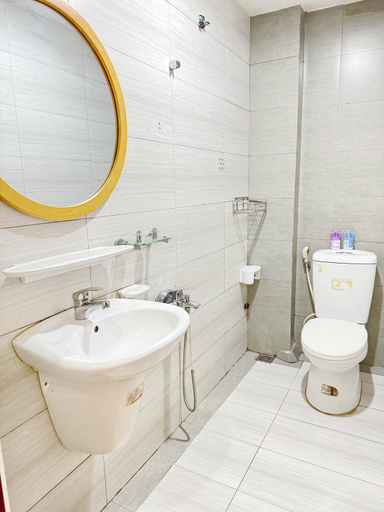 Bathroom 3, Cherysh Serviced Apartment, District 1