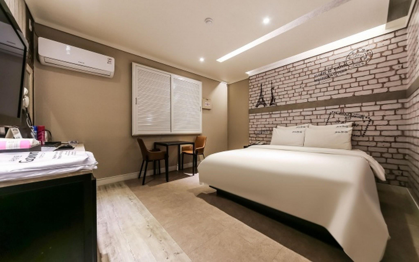 Bedroom 4, Pohang Yeongildae B and B Hotel, Pohang