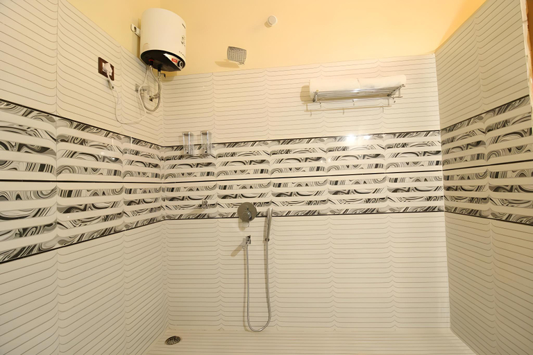 Bathroom, Dharohar Kothi, Umaria