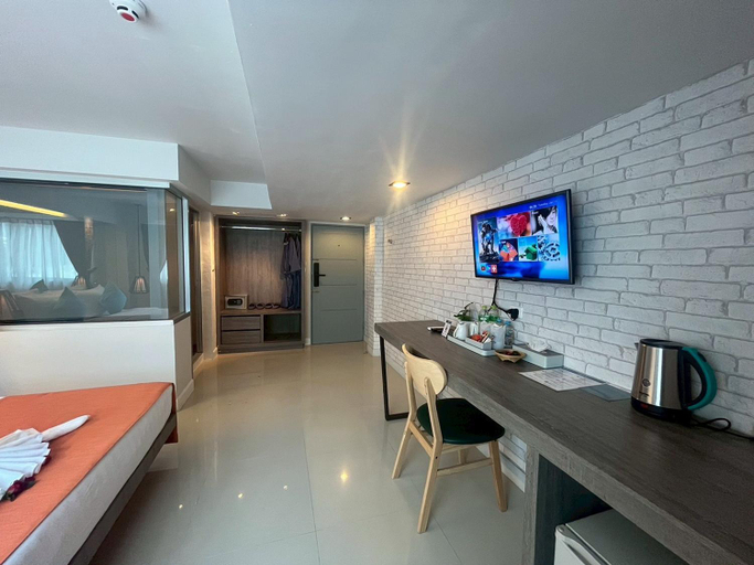 bedroom 7
