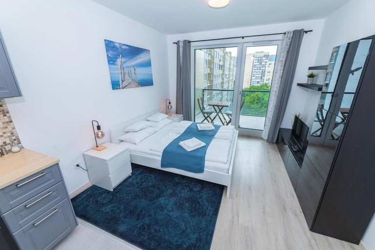 Bedroom 2, WaterFront City Apartments by FirstHost, Budapesti