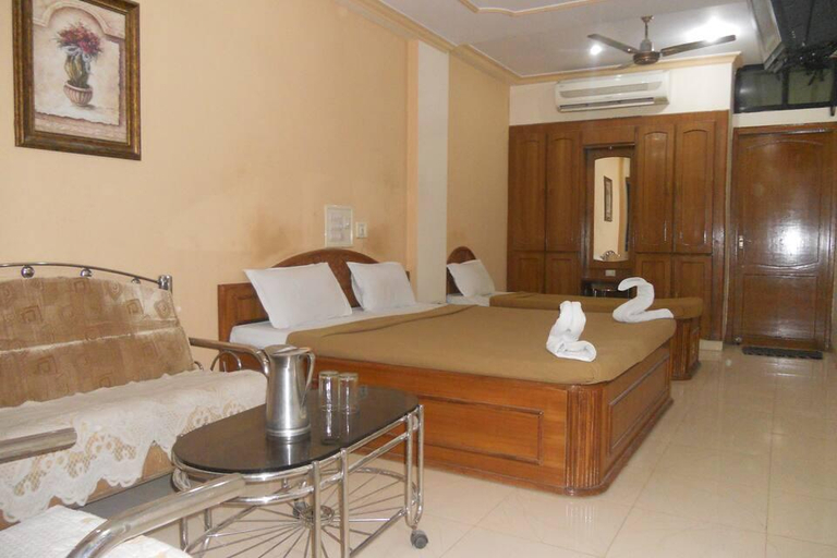 Bedroom, Hotel Dollar, Kachchh
