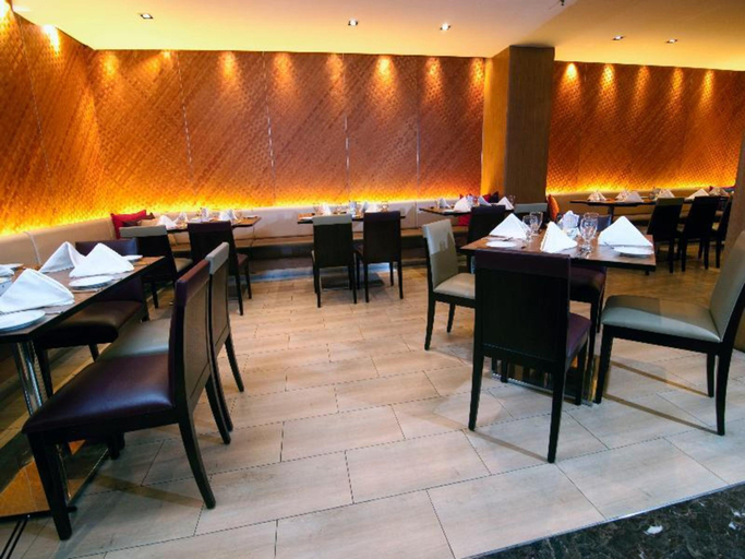 Food & Drinks, Swiss Garden Residence by Widebed, Kuala Lumpur