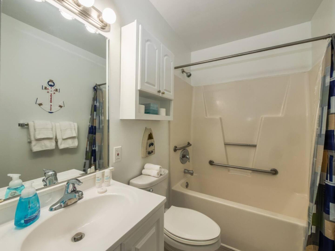 Others 4, Wesley Paradise ☆Chic 1BD + Private Balcony & Pool, Cape May