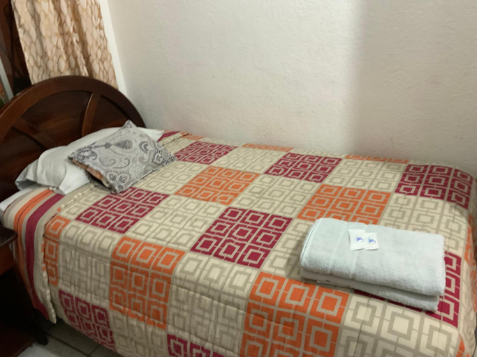 Bedroom 2, Hostal Almagro, Quito