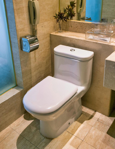 Bathroom, ZJNU International Exchange Center, Jinhua