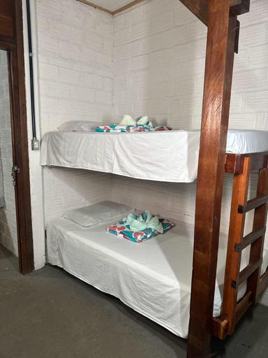 Bedroom 3, Espaco Saire - 8 minutos da Praia, Santarém