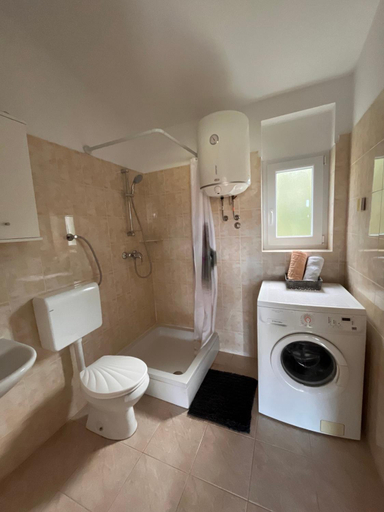 Bathroom 2, Apartments Mirijana, Pula