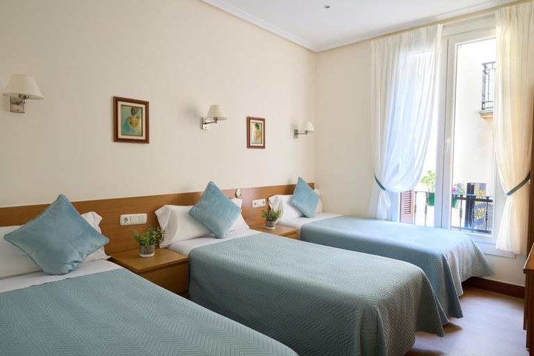 Bedroom 2, Pension San Jeronimo, Guipúzcoa