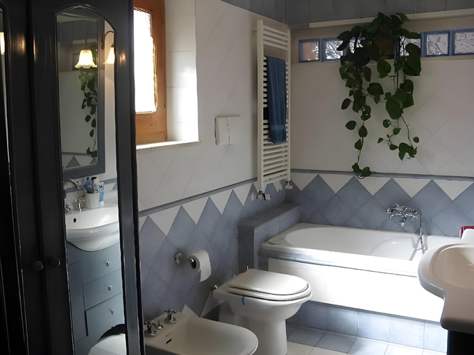 Bathroom 2, Mirto E Mare, Cagliari