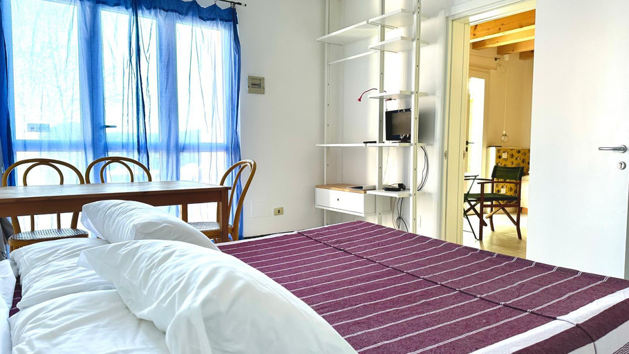 Bedroom 2, Residence "Le Palme", Ancona