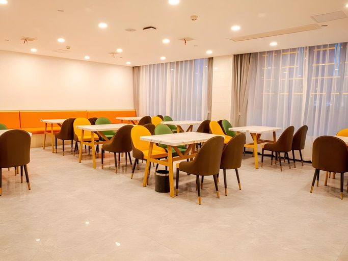 Food & Drinks 4, Green Tree Inn Express Fuyang Development Zone Oriental Pearl, Fuyang