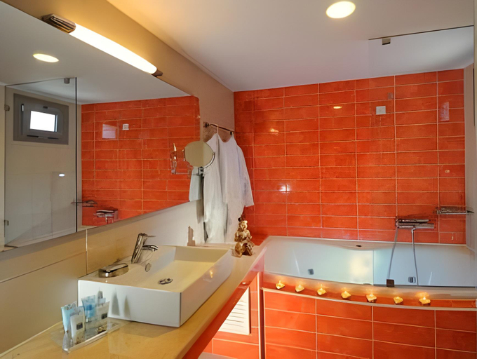 Bathroom 5, Royal Heights Resort, Crete