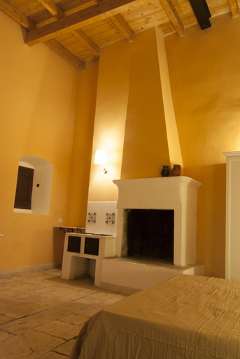 Bedroom 4, Palazzo Moccia, Bari