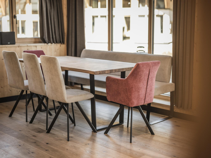 Others 4, Chalet in Bichlbach near Ski Slopes, Reutte