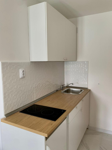 Others 3, Apartmani Divic, Gradac