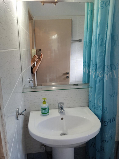 Bathroom 3, Kouvaras Apartments, Attica