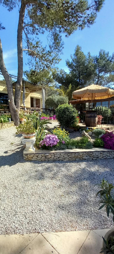 Exterior & Views 5, Les coronilles, Gard