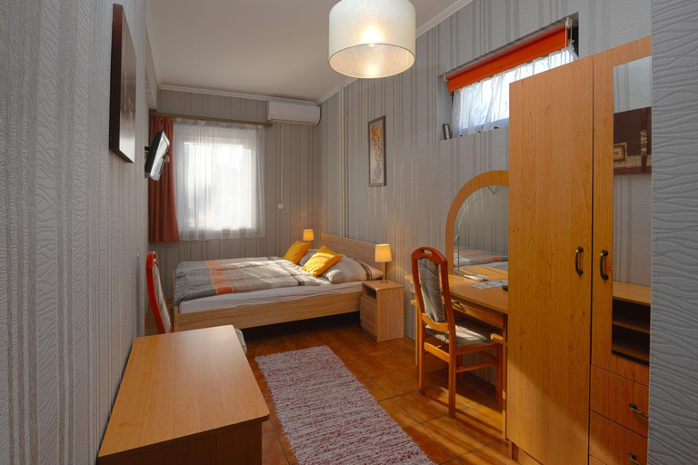 Bedroom 2, Valley Vendeghaz, Eger