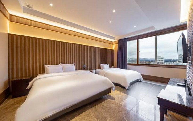 Bedroom 2, Gwangyang Divine Hotel, Gwangyang