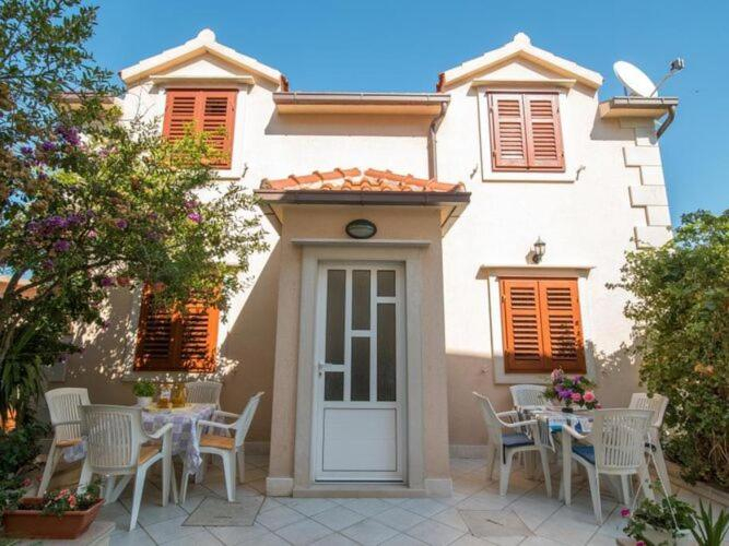 Exterior & Views 2, Apartments Longo, Supetar