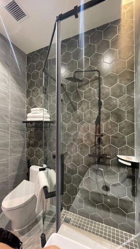 Bathroom 4, The Malibu Hotel Saigon, Binh Tan