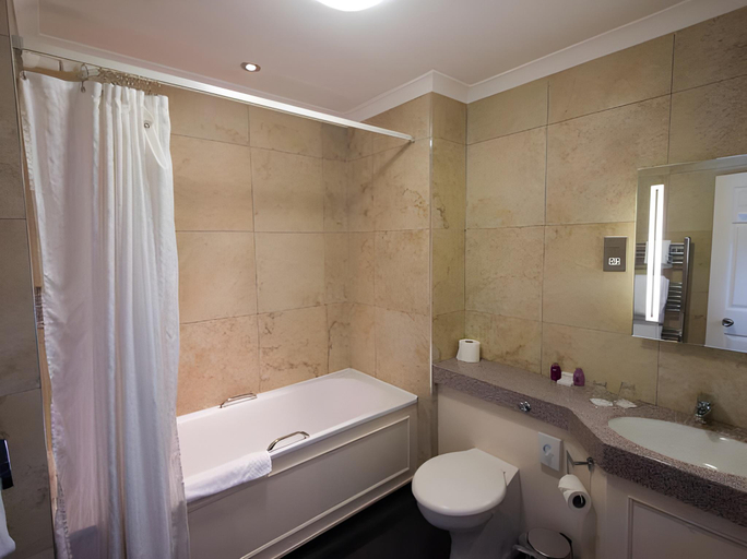 Bathroom 5, Seamill Hydro Hotel & Resort, North Ayrshire