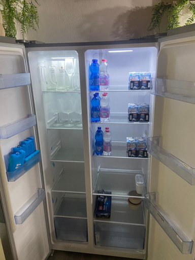 Food & Drinks