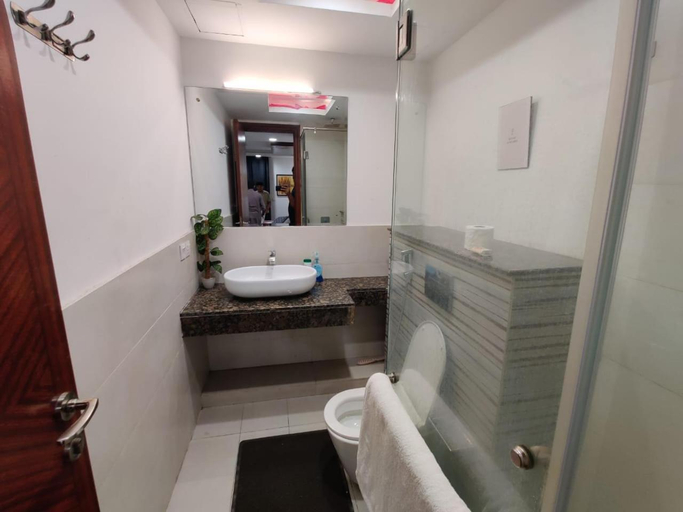 Bathroom 3, Gold Crest Mall & Residence , Lahore