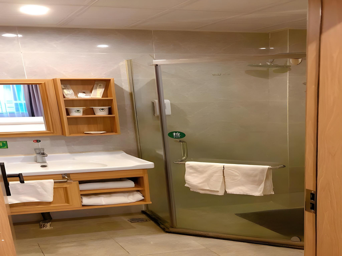 Bathroom 3, GreenTree Inn Yangzhou Slender West Lake Wencheng Attic Express Hotel, Yangzhou