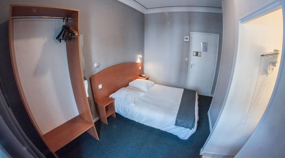 Others 3, Hotel Gambetta Reims, Marne