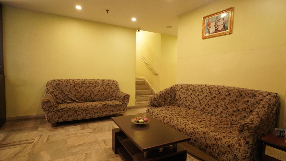 Bedroom, Hotel Shantinivas, Barddhaman