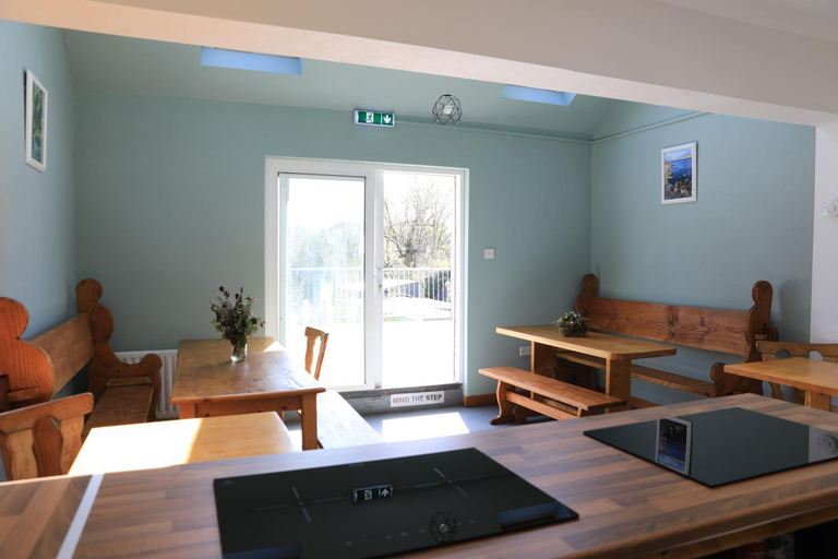 Kitchen 4, Glengarriff Hostel