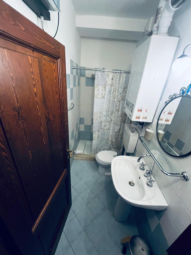 Bathroom 3, Il Bosco Agriturismo, Livorno