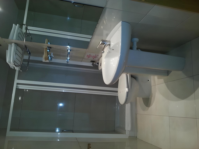 Bathroom 3, Alojamientos Pamplona, Navarra