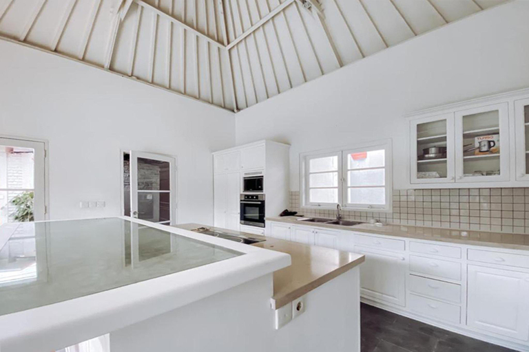 Others 5, Batu Bolong Residence, Badung