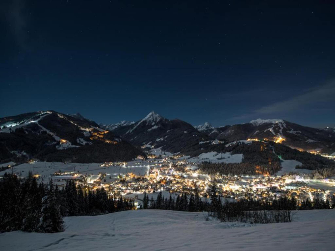 Others 4, Apartment in Wagrain near Red 8 Gondola, Sankt Johann im Pongau