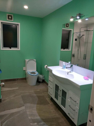 Bathroom 3, Wendy's Holiday Home, Waitakere