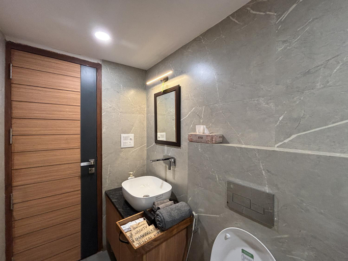 Bathroom 4, Housr Sector 56 Gurgaon Sushant Lok 2, Gurgaon